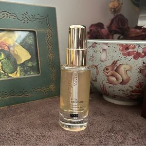 Kenra luxe shine oil